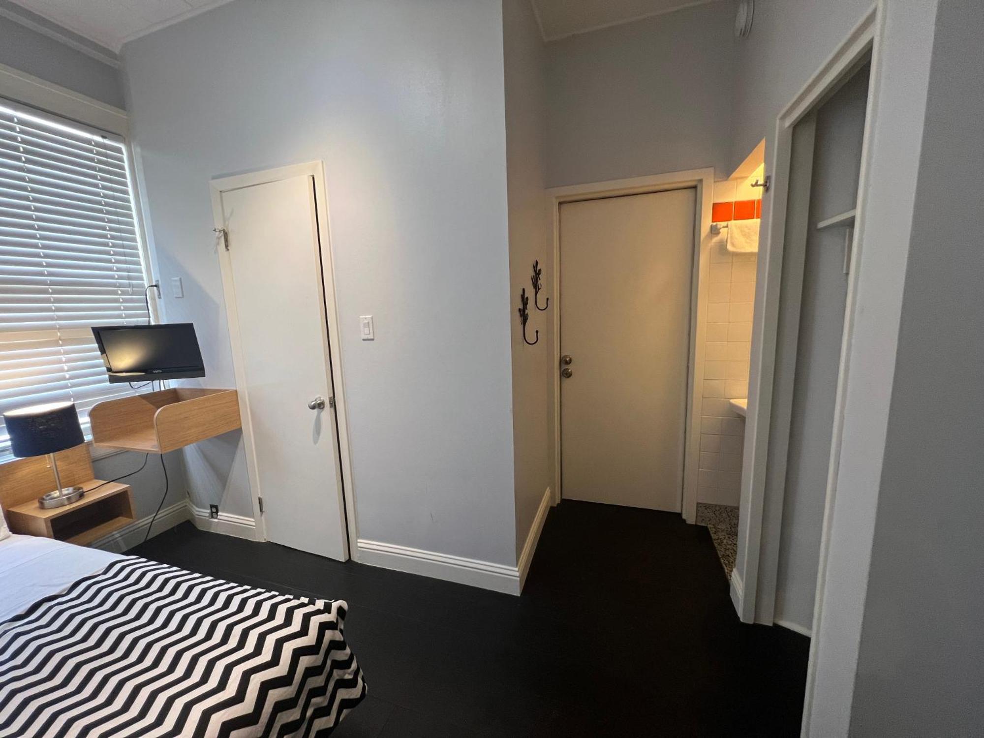 Touchstone Hotel - City Center Сан Франциско Екстериор снимка